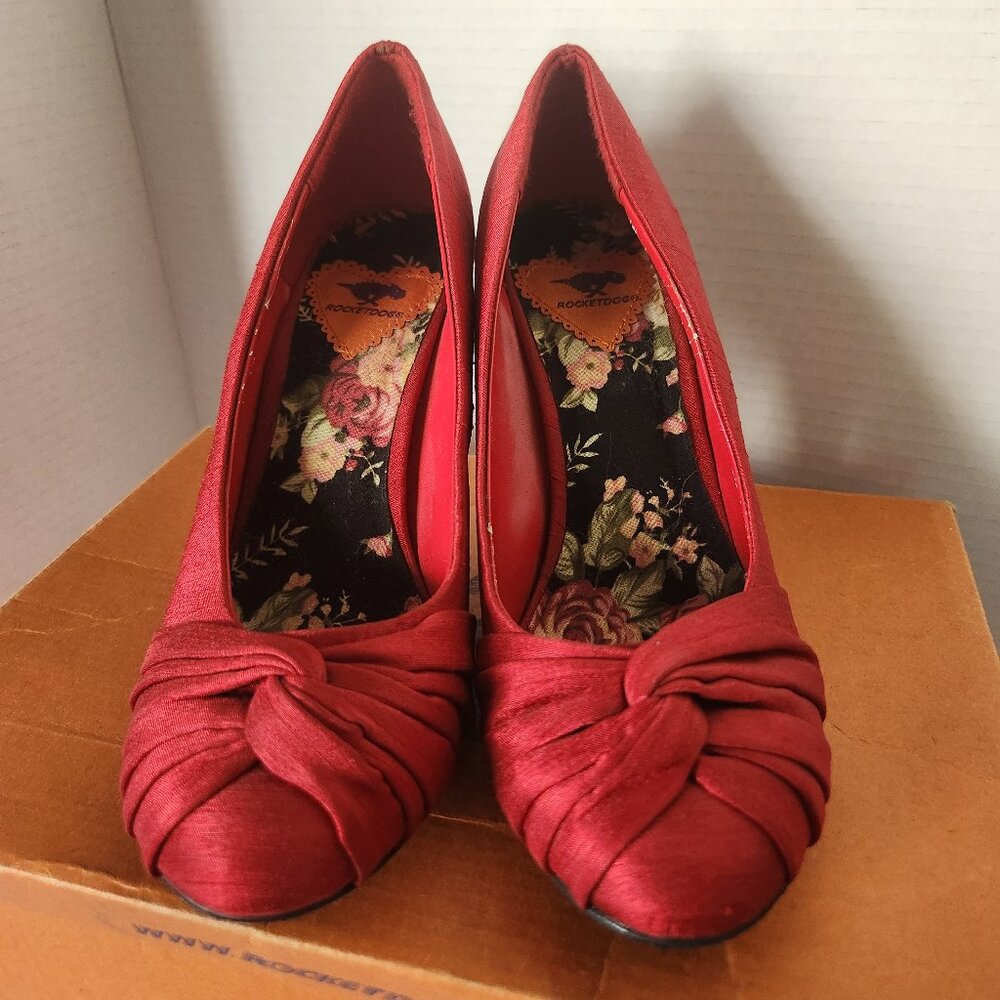 Rocket Dog Red Silk Pump